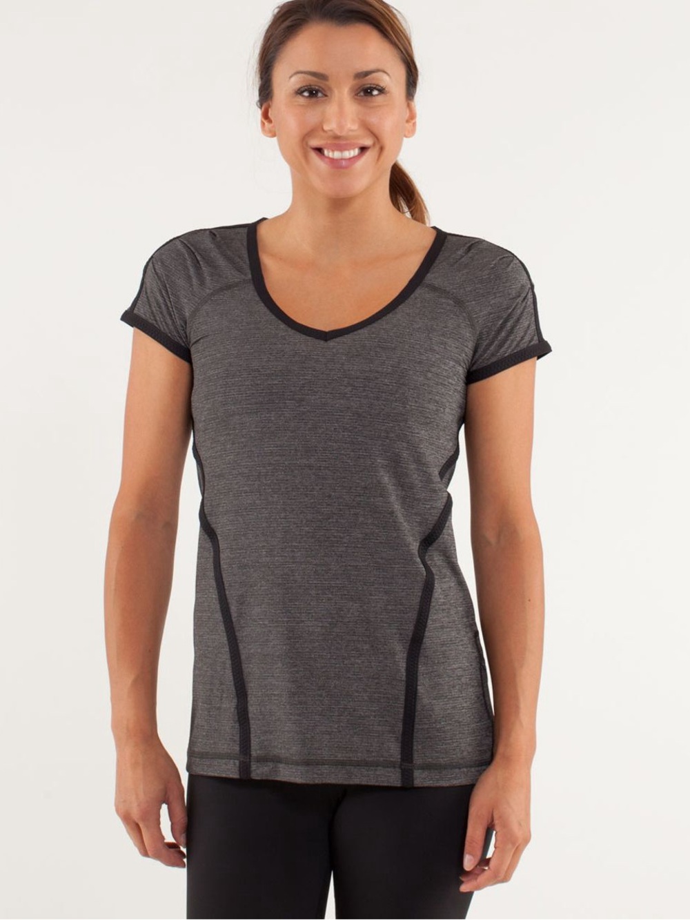 Lululemon Run Team Spirit Tech Short Sleeve T-Shirt Grey/Black Womens Size 6